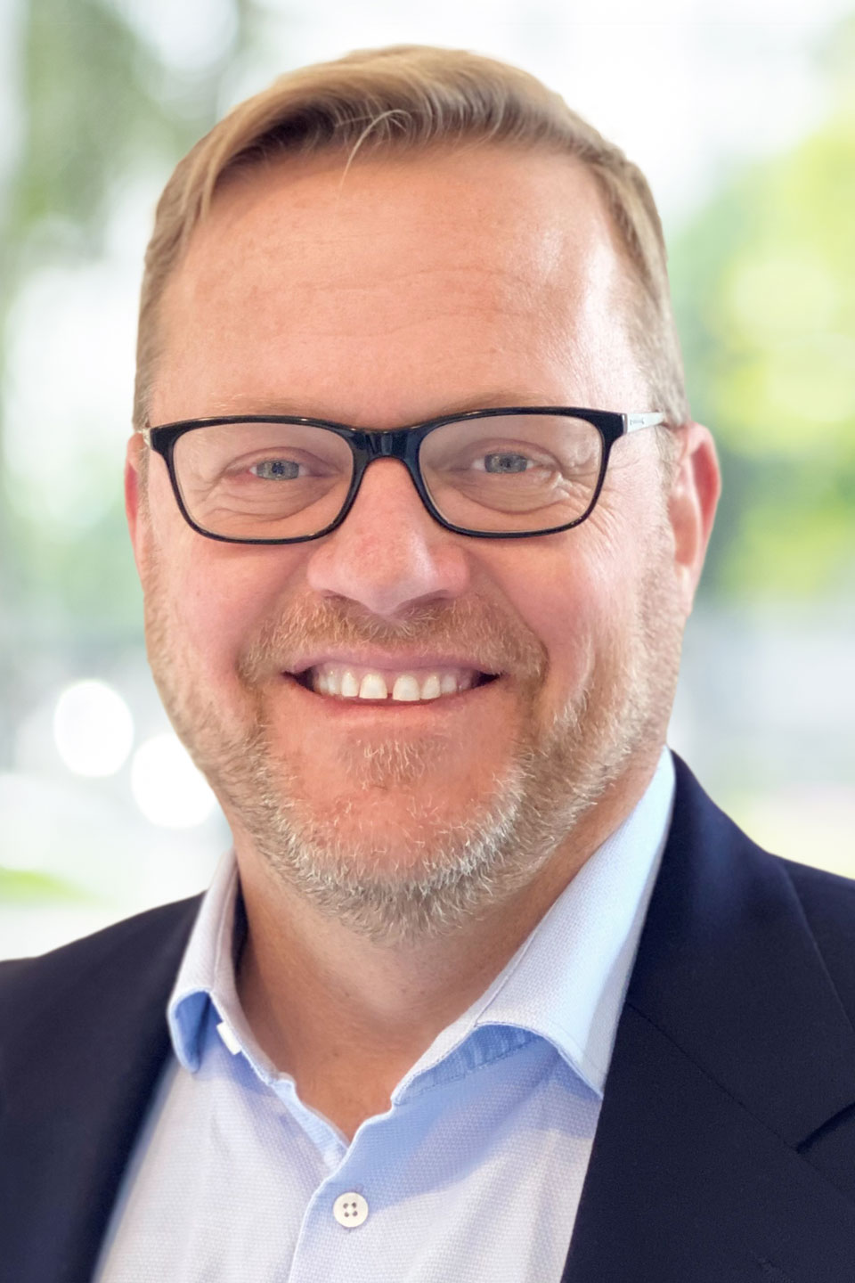 Headshot of Timothy Murphy